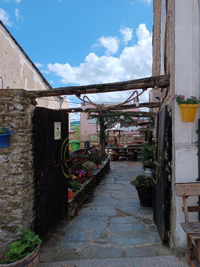 Pension Y Albergue Matias Locanda Sarria Exterior foto